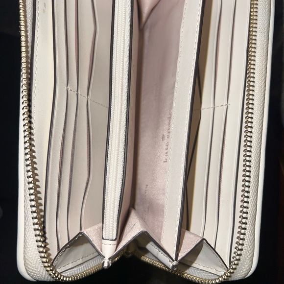 Kate Spade wallet - Picture 3 of 3